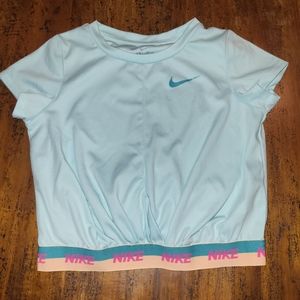 Girl's Nike dri-fit cropped shirt 6x blue